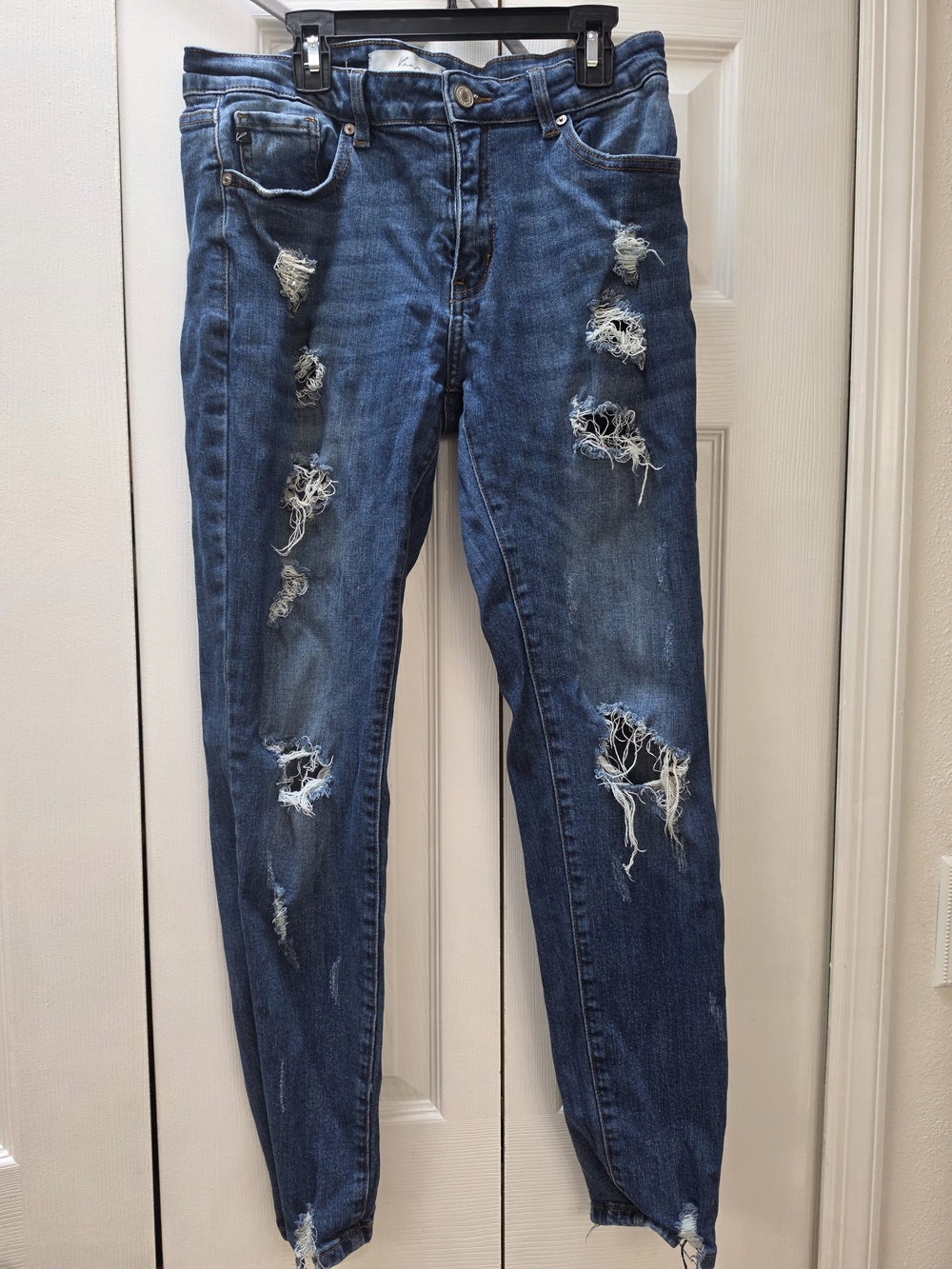 KanCan Distressed Skinny Jeans